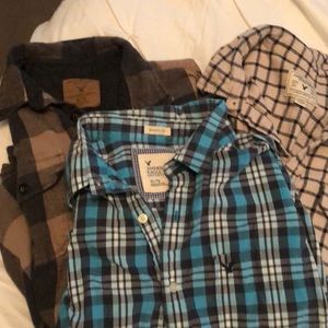 3 men’s  button up American Eagle shirts